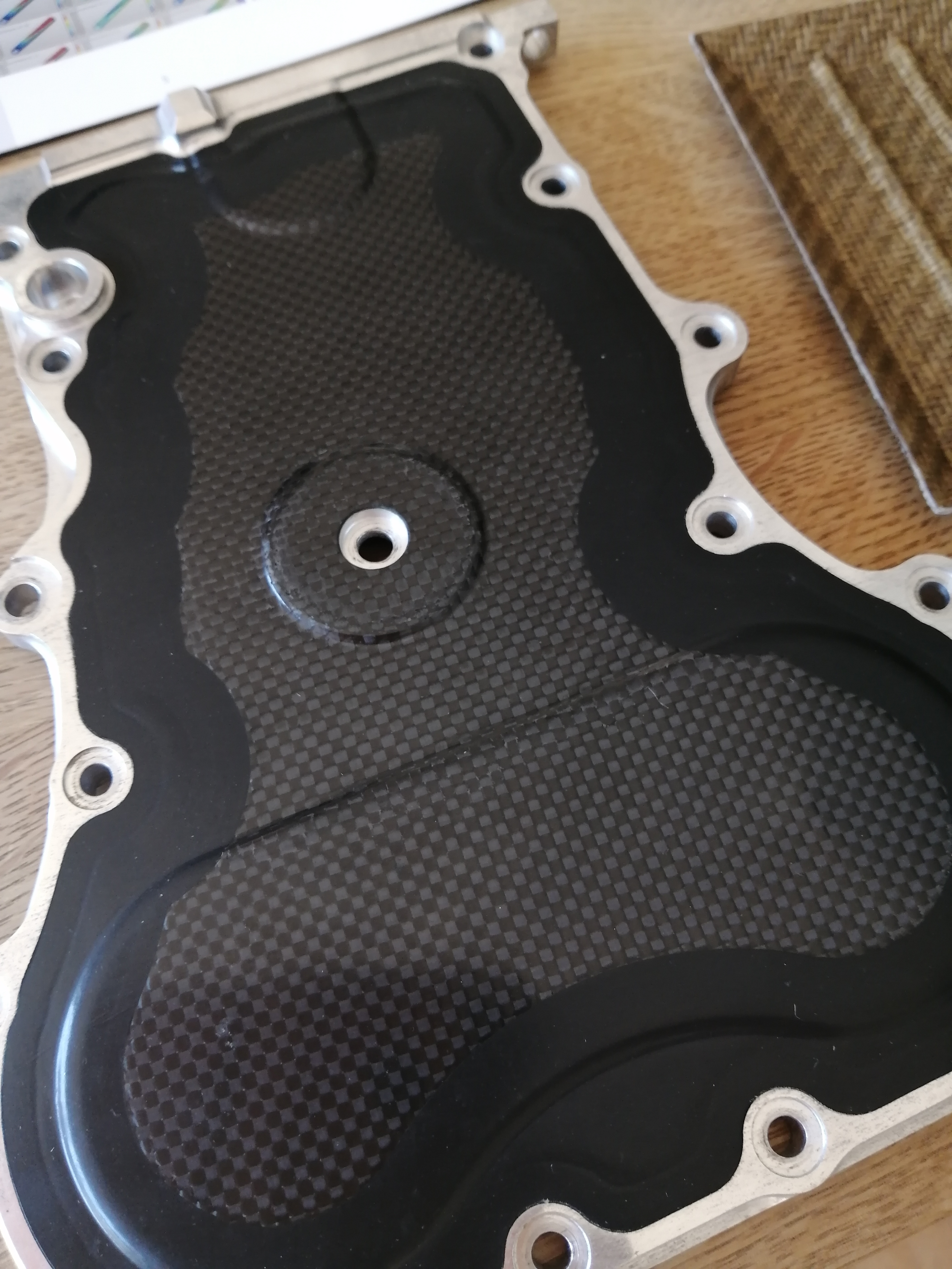 �J�[�{���ƃA���~