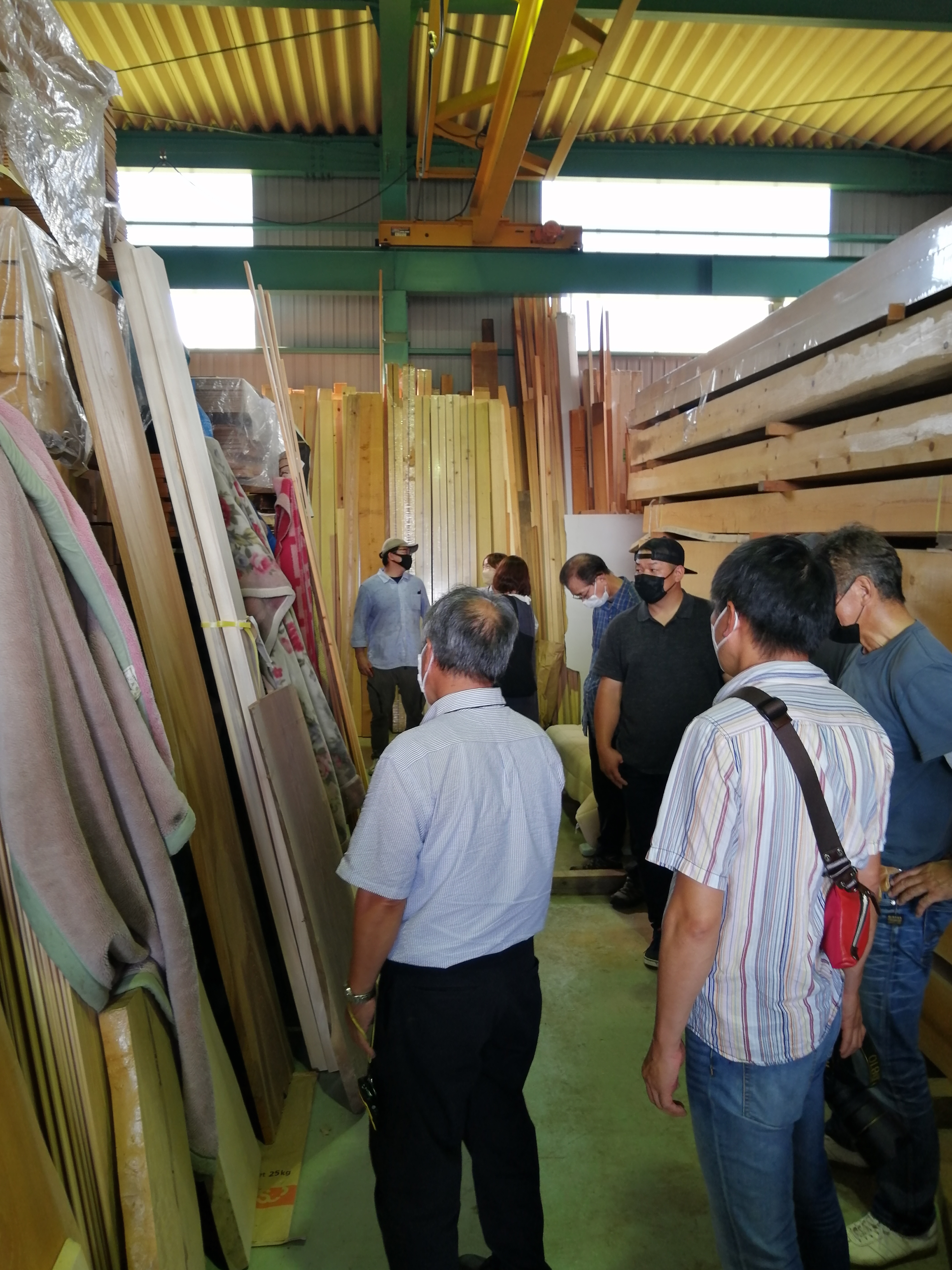 �ɓ��؍ޓX�Q