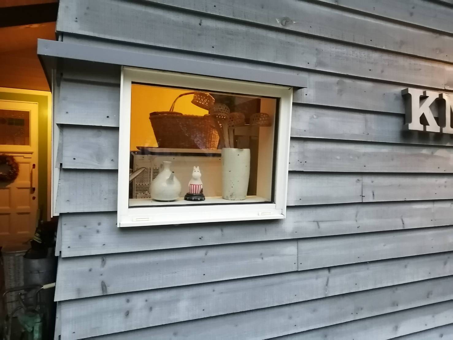 �m�b�c�n�E�X