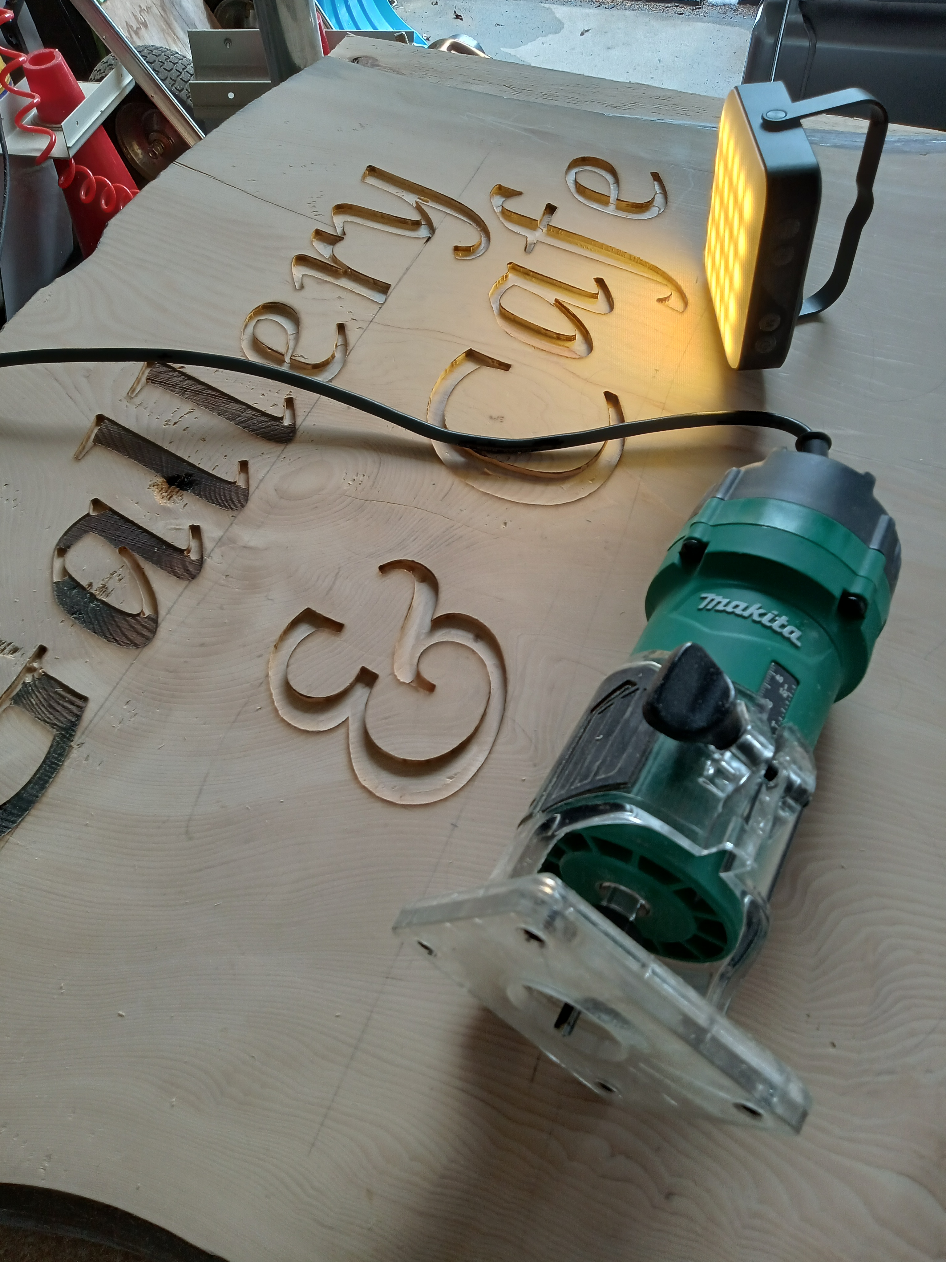 �\�}�Ŕ���