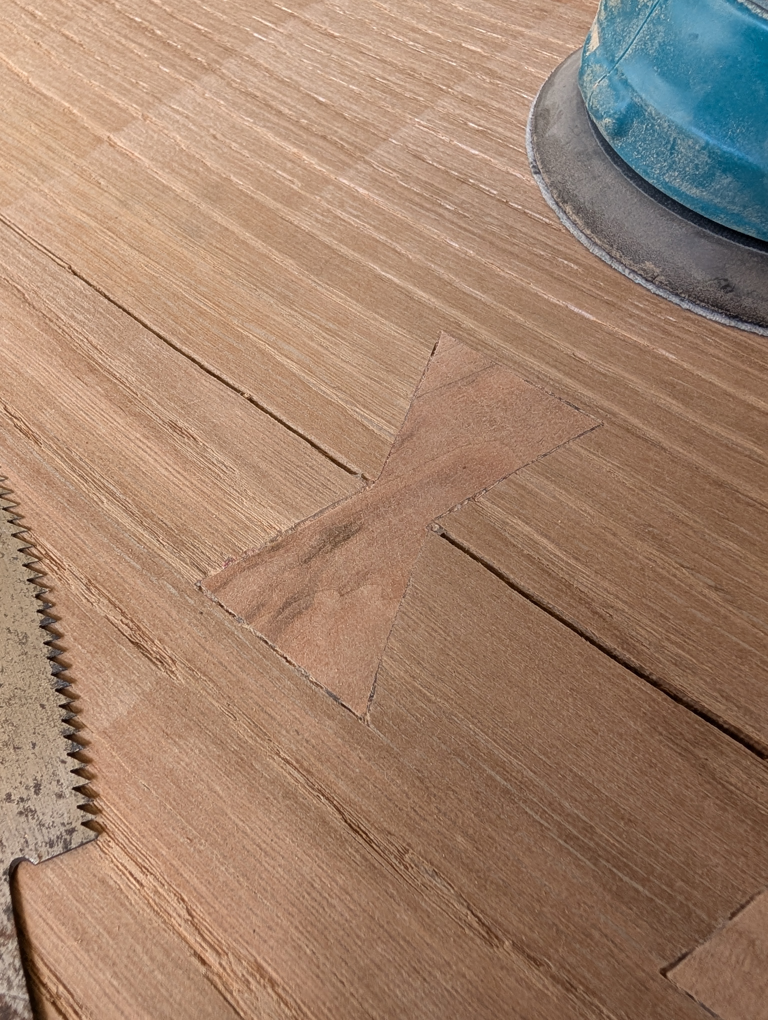 ��������t���Q